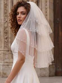 4-Layer Pearl Beaded Bridal Veil, Fluffy 3D Soft Tulle Wedding Veil With Hair Comb, Elegant Short Bridal Accessory - Multicolor - View 3
