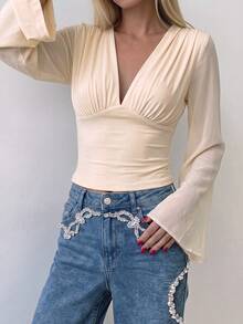 French V-Neck Ruched Front Flare Long Sleeve Top, Patchwork Waist-Cinching Cropped Solid Color Slim Fit Blouse - Apricot - View 4