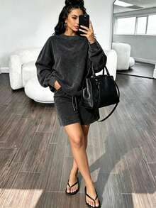 RNU Vintage Distressed Snowflake Wasteland Style Casual Sweatshirt & Shorts 2 Pieces Set, Loose Long Sleeve Sweatshirt With Wide Leg Bermuda Shorts, Autumn/Winter Sweatshirt Set, Home Leisure Street Party Outfit, Versatile Preppy Style, Spring/Autumn New 2 Pieces Set - Black - View 2