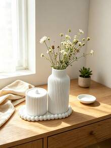 Set Aksesori Kamar Mandi Garis Vertikal Putih 3 Buah - Baki Rias Tepi Mutiara + Vas Kecil Bergaris + Wadah Penyimpanan Cotton Bud dengan Tutup, Set Aksesori Kamar Mandi 3-in-1, Set Dekorasi Meja Rias, Set Baki, Vas, dan Wadah Penyimpanan - ABC - View 3