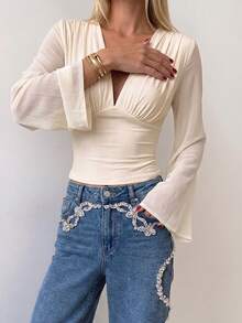 French V-Neck Ruched Front Flare Long Sleeve Top, Patchwork Waist-Cinching Cropped Solid Color Slim Fit Blouse - Apricot - View 5
