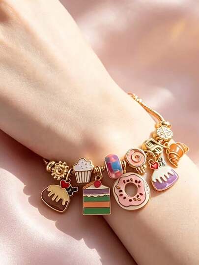 1pc Dessert Theme Beaded Gold-Plated Snake Chain Women's Cute Dessert Cupcake Donut Pendant Multi-Color Enamel Jewelry Bracelet, Girly Light Luxury Food Style Versatile Accessory, Gift For Family And Best Friends