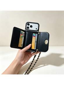 1pc Luxury Fragrance Snake Pattern Color Block Phone Case, Chain Crossbody Strap Lock Card Holder Integrated Shockproof Anti-Vibration Fashion Protective Cover Suitable For Apple/ Galaxy S24 Ultra/S26 Ultra/ 17 Pro Max/16 Pro Max/12 Pro/13/14 Plus/15 Pro Max/15/16/16 Pro/12/14/14 Pro/18/18 Pro Max - Black and White - View 3
