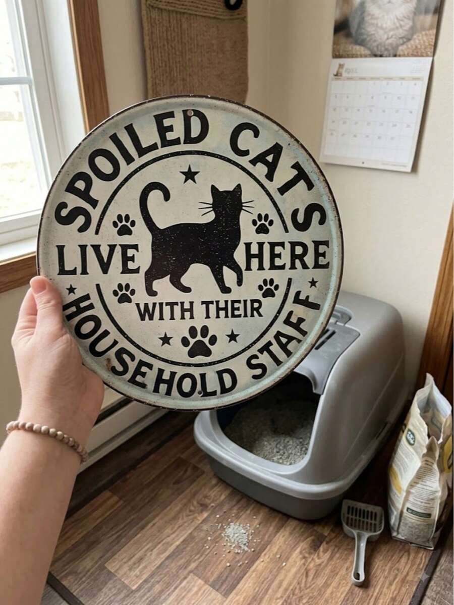 Vintage Round Cat Metal Sign - 8x8 Inch Black & White Kitty Household Staff Wall Plaque, Rustic Hanging Sign For Front Door, Kitchen & Room,Cat Lover Gifts,Cat Mom Decor,Cat Kitten Sign,Pet Memorial / Humor - 彩色 - 查看 1
