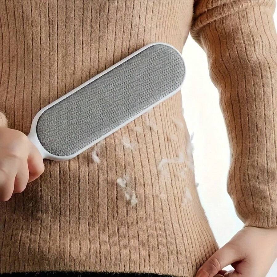 Double-Sided Electrostatic Lint Remover - Durable Polypropylene Brush Head, Suitable For Clothing, Furniture, Carpet - Electrostatic Technology Captures Dust, No Power Required, Portable And Easy To Use - Multicolor - View 1