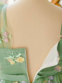 Tween Girls Asymmetrical Neckline Embroidered Floral Green Mesh Outdoor Wedding Flower Girl Dress Suitable For Prom Graduation Season, Fabric Floral Pattern Randomly Cut, Headband Not Included - Green - View 11
