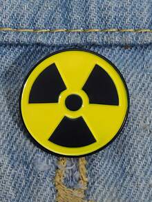 1pc Radioactive Radiation Symbol Metal Brooch, Personalized Accessory For Clothing And Backpack, Creative Alloy Pin Badge - Multicolor - View 3