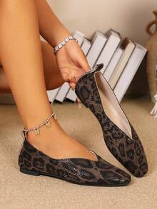 Factory Direct Premium Women's Closed-Toe Sandals, Spring/Summer French Romantic Pointed Toe Low Heel Slingback Shoes - Black - View 1