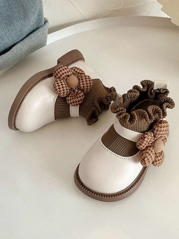 Sepatu bot kaus kaki motif kotak-kotak krem untuk anak perempuan yang imut, kerah rajut berkerut, sol lembut anti selip, model Mary Jane, cocok untuk musim gugur/musim dingin.