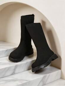 New Kids' Elastic Knit High-Top Long Socks Boots, Solid Color Knit Fabric Soft And Snug Fit On Calves, Loose Round Toe For Toe Protection, Thick Anti-Slip Textured Sole, Simple Black Style, Lightweight And Versatile, Girls' Spring/Autumn Elastic Long Boots For Dresses And Pants - Black - View 5