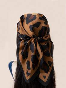 1pc New Leopard Print Square Scarf Bohemian Style Fashion Paisley Print Bandana, Spring/Summer Women's Headscarf Sun Protection Leopard Print Shawl, Suitable For Daily And Vacation Wear - Multicolor - View 4