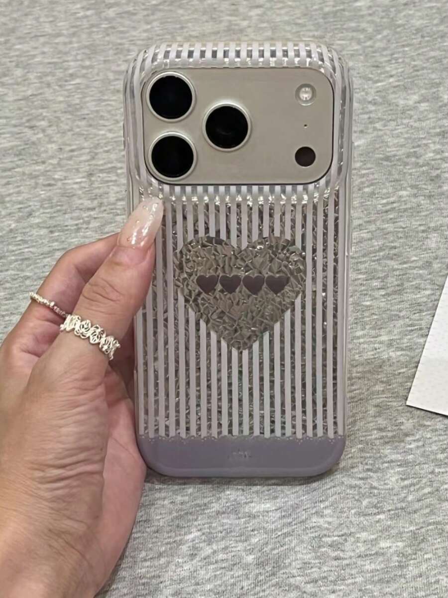 Niche Premium IMD Full Screen Heart Pattern Phone Case Compatible With IPhone 17 Pro Max, 16, 15, 16 Pro Max, Full Edge Protection, Anti-Drop Protective Cover, Creative Personalized New Style - Silver - View 1