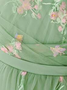 Tween Girls Asymmetrical Neckline Embroidered Floral Green Mesh Outdoor Wedding Flower Girl Dress Suitable For Prom Graduation Season, Fabric Floral Pattern Randomly Cut, Headband Not Included - Green - View 9