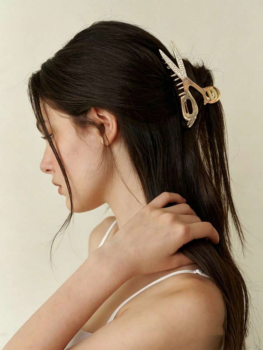 Creative Scissor-Shaped Rhinestone Hair Claw Clip, Gold & Silver Dual-Tone Metal Hair Clip, Niche Hollow Rhinestone Hair Claw, Non-Slip Secure Bun & Half-Up Hairstyle, Personalized Street Style Daily & Party Hair Accessory - Y2K Scissors Hair Clip - View 1