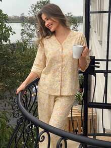 DAZY 2pcs Women Ditsy Floral Cardigan Pajama Set, Short Sleeve Top And 3/4 Pants, Soft Homewear For Spring/Summer - Mustard Yellow - View 5