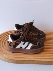 1 Pair Kids Patchwork Retro Sneakers, Unisex Boys & Girls Spring/Autumn Anti-Slip Casual Sports Shoes - Brown - View 6