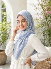 1 Buah Hijab Persegi Wanita 110cm Motif Bunga dan Renda, Hijab Persegi Modis dan Serbaguna, Mudah Dipakai, Cocok untuk Semua Musim - MultiWarna - View 2