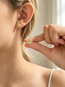 European And American Cross-Border Hot-Selling Minimalist Fashion Hollow Tiger Head Stud Earrings For Women, Personalized Versatile Bestselling Earrings - Gold - View 6