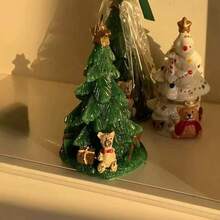 Christmas Tree Shaped Decorative Candle, 3D Sculpted Wax Ornament With Bear & Gift Box Detail, Aesthetic Tabletop Decoration For Xmas Holiday Party Home Decor Gift - 1PC - View 3
