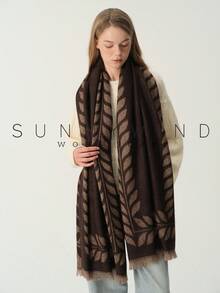 1pc Women's Leaf Pattern Gold Thread Elegant Elegant Lady Wool Jacquard Scarf For Autumn/Winter Daily Wear - Brown - View 3