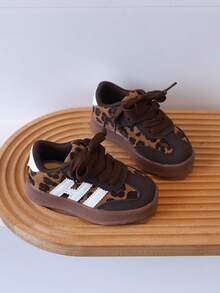 1 Pair Kids Patchwork Retro Sneakers, Unisex Boys & Girls Spring/Autumn Anti-Slip Casual Sports Shoes - Brown - View 4