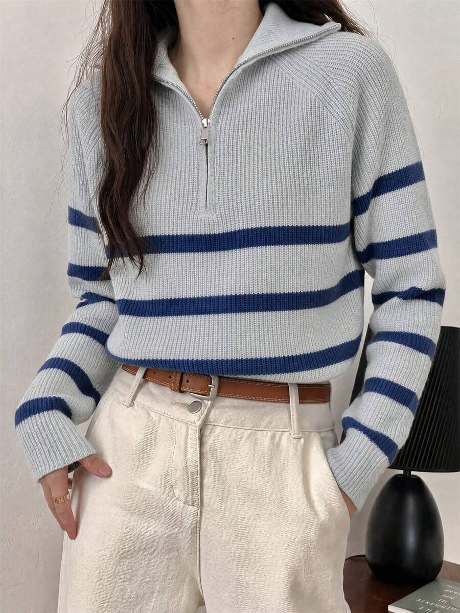 女款條紋圖案半拉鍊時尚針織毛衣 - 淺灰色 - 查看 1