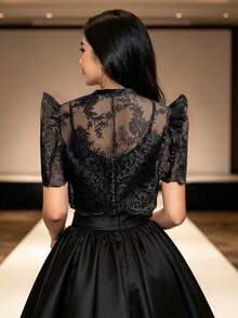 現代菲律賓風蝴蝶袖女款春夏蕾絲泡泡短袖短版開襟 Polo 襯衫 - 黑色 - 查看 2