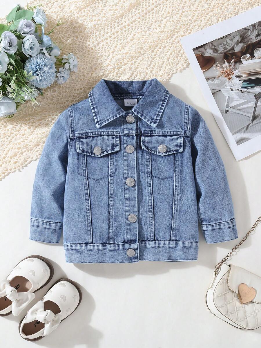 Baby Girls Spring/Autumn Fashion Street Style Vintage Washed Light Blue Denim Jacket With Faux Pockets And 3D Butterfly Back Decor, Sweet Cute Preppy Style, Suitable For Spring/Autumn Wear, Daily Outings, Kindergarten, Parties And Family Casual Occasions, Baby Jacket, Denim Jacket - Light Wash - View 1
