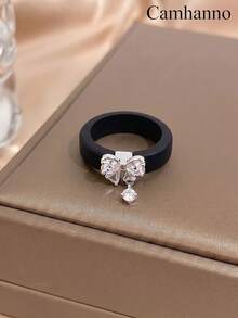1 buah Cincin Silikon Lembut Warna Kuning Mustard dengan Aksesori Zirkonia Gantung Simpul Pita, Ramah Kulit dan Tahan Aus, Cincin Serbaguna untuk Suasana Sehari-hari - Perak - View 10