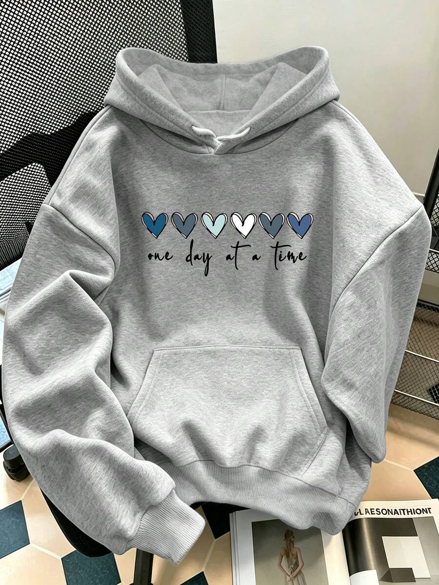 Plus-Size Women's Hoodie With Heart And Letter Print, Featuring Drawstring And Pockets, Perfect For Everyday Casual Or Work Wear In Autumn And Winter. - Grey - View 1