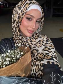 1pc Women's Bohemian Style Fashion Leopard Print Headscarf, Street Versatile Soft Breathable Scarf Windproof Shawl, Suitable For Daily Wear - Khaki - View 2