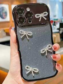 1件黑色電鍍波浪邊閃粉背板大尺寸分體鏡頭窗3D水鑽蝴蝶結裝飾軟TPU手機殼，適用 17 Pro Max 16 15 14 13 12 11 Pro Plus 16E，全包覆加高鏡頭保護殼，防水防震防摔防刮甜美風手機殼 - 黑色 - 查看 1
