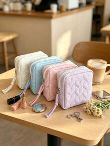 1/5pcs Heart-Shaped Quilted Mini Zipper Storage Bag, Tassel Zipper Portable Small Square Pouch, Soft Cosmetic Jewelry Earphone Organizer, Suitable For Travel And Daily Use,Travel Essential - Multicolor - View 5