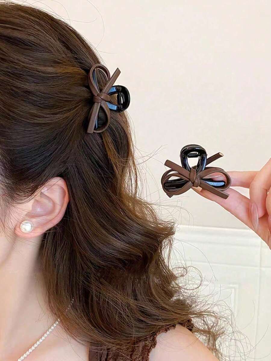 2 Pieces Leather Bow Hair Clips Princess Sweet And Cool Girl Style Small Hair Clips Side Bangs Clips Spring And Summer Hair Accessories