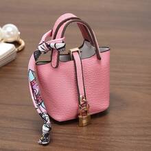 Syal Kulit PU Bertekstur Leci Aneka Warna dan Gaya, Penutup Kunci, Tas Mini Mewah untuk Wanita, Aksesori Kunci, Tas Kecil, Dompet Koin - MultiWarna - View 17