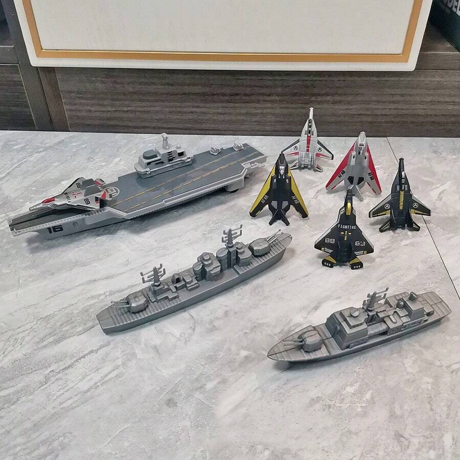 Children's Aircraft Carrier Model Toy Set, Can Launch Fighter Jets - Birthday Gift For Boys And Girls, New Year, Christmas Gift
