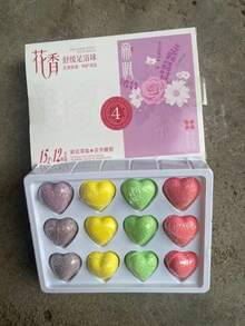 12pcs Colorful Heart-Shaped Bubble Bath Foot Soak Balls And Collapsible Foot Soak Bucket - View 6
