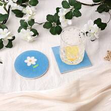 Minimalist Fresh White Daisy Acrylic Coasters, Absorbent Heat-Insulating Non-Slip Bottom Square & Round Floral Cup Mats For Home Desktop Protection Decor, Housewarming Gift - Multicolor - View 3
