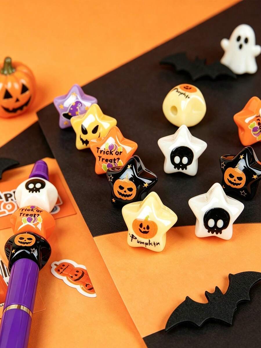 10件組萬聖節主題五角星形珠飾，印有南瓜、骷髏與Trick or Treat圖案，直孔設計易穿線，適合串珠筆、手鍊、鑰匙圈與包包吊飾