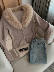 GLAMMY Autumn/Winter Cute Commuter Style Y2K Fashion Sexy Khaki Fur Collar Knit Cardigan - Khaki - View 5