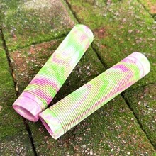 High-Quality Mountain Bike Handlebar Grips 13.5CM Mixed Color Rubber Vertical Striped Non-Slip Wear-Resistant Shock-Absorbing Handlebar Covers Cycling Accessories Balance Bike Handlebar - Multicolor - View 8