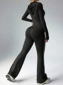 2PCS Women's Black Hooded Sports Set, Short Zip-Up Jacket And Flared Pants, Fitness, Running, Casual Wear - Black - View 5