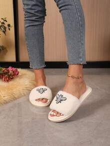 NOBLEARL 1 Pair Women's Fashionable Autumn/Winter Cute White Insect Bee Design Fuzzy Slippers - White - View 6