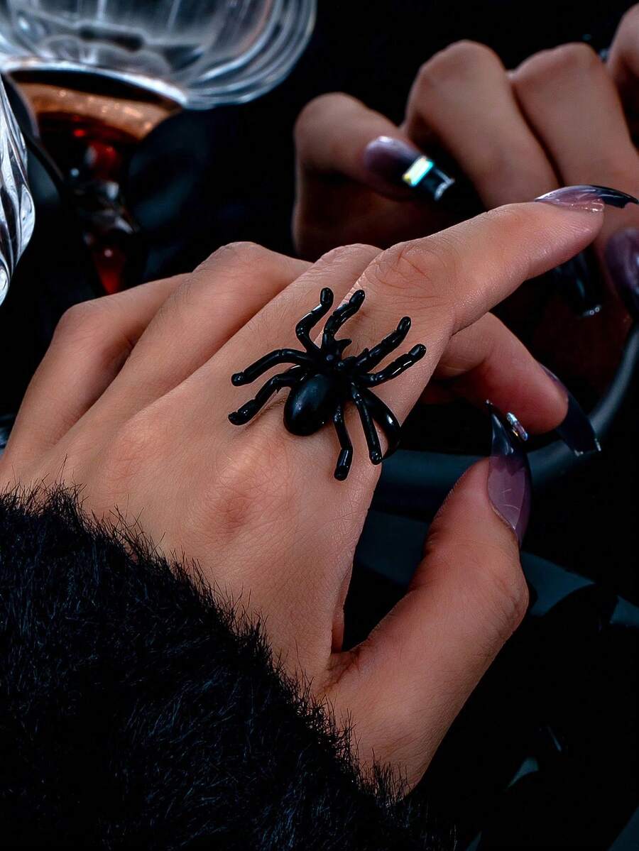 1 Piece Black Spider Adjustable Open Ring Gothic Style Halloween Party Costume Ring For Men Women - Black Spider Ring - View 1