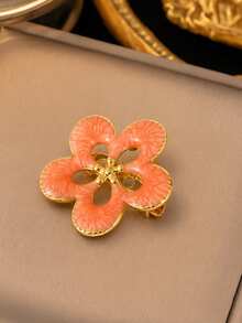 VceTd1PCS Fashionable Vacation Style Stainless Steel Brooch With Hollow Flower Decoration, Suitable For Women To Wear On Vacation Or At Parties - Golden - View 6