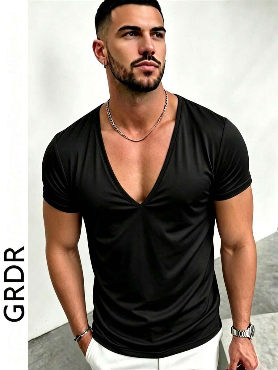 تي شيرت رجالي صيفي من البوليستر خفيف بياقة V عميقة وأكمام قصيرة من GRDR - الأسود - مشاهدة 1