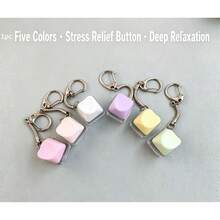 Juguete Fidget Teclado Tapa de Tecla Llavero, Juguete Fidget de Botón, Regalo Anti-Estrés para Pasar el Tiempo para Adultos, Color de Tapa de Tecla Aleatorio - Multicolor - Ver 12
