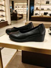 1 Pair Fashion Thick Sole Slip-On Shoes, Versatile Comfortable Work Shoes, Professional Women's Leather Shoes, PU Material Suitable For All Seasons - Black - View 5