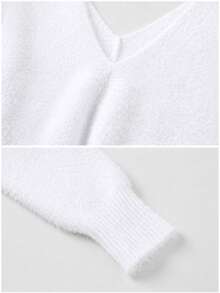 Deep V-Neck Batwing Sleeve Fuzzy Ribbed Cropped Knit Sweater - White - View 7