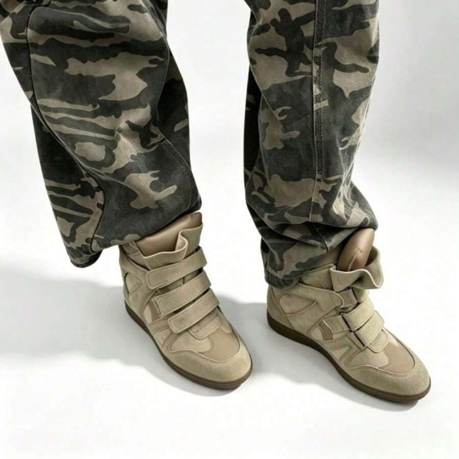 Women Wedge Sneakers - 棕色 - 查看 1